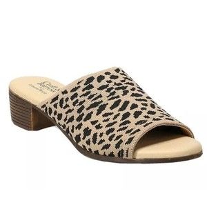 Croft&Barrow Sz 7 Ortholite Slip On.Leopard Print Sandals.1.5-in Heel.MRSP$59.99